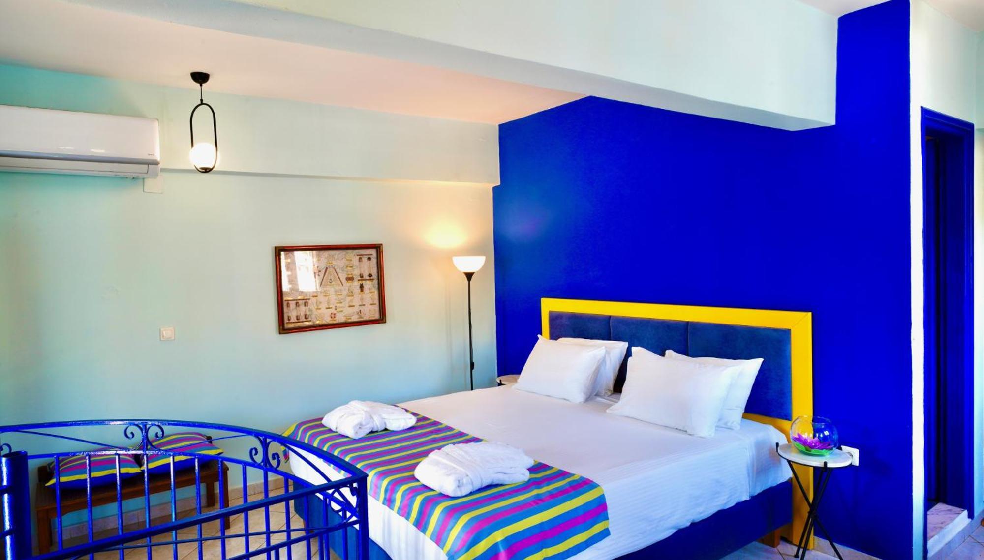 Captain'S Suites Symi Exterior foto